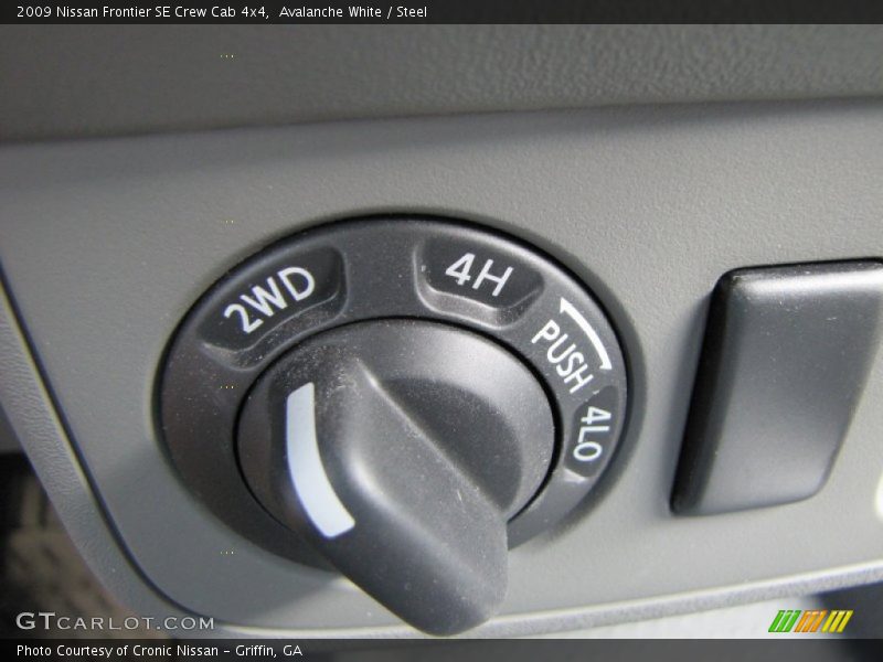 Controls of 2009 Frontier SE Crew Cab 4x4