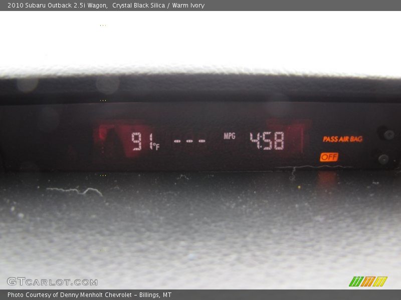 Crystal Black Silica / Warm Ivory 2010 Subaru Outback 2.5i Wagon