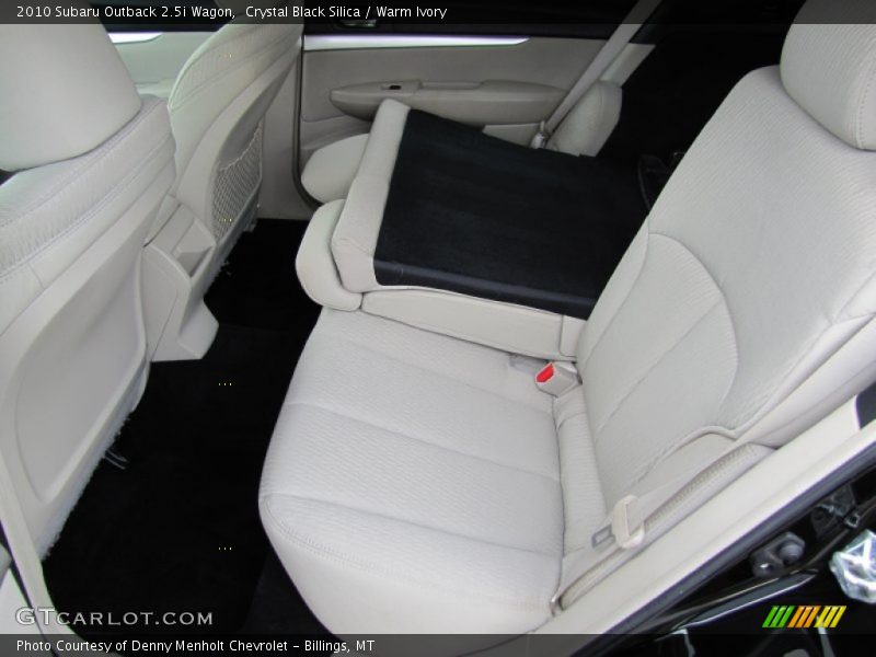 Crystal Black Silica / Warm Ivory 2010 Subaru Outback 2.5i Wagon