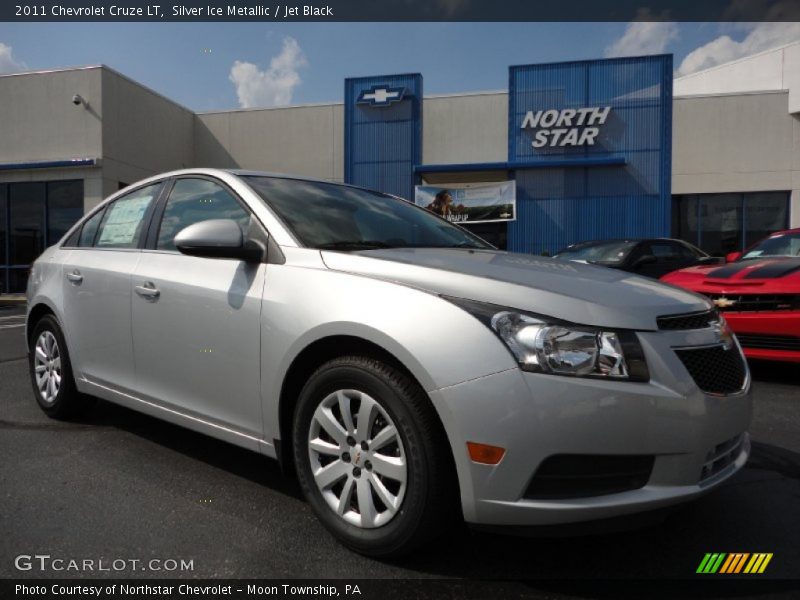 Silver Ice Metallic / Jet Black 2011 Chevrolet Cruze LT