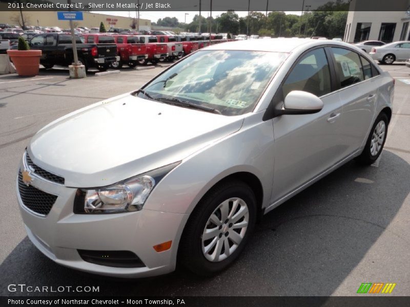 Silver Ice Metallic / Jet Black 2011 Chevrolet Cruze LT