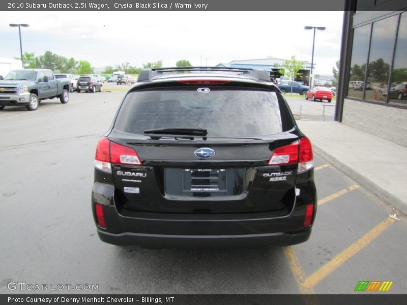 Crystal Black Silica / Warm Ivory 2010 Subaru Outback 2.5i Wagon