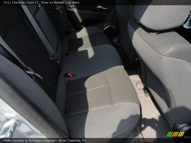 Silver Ice Metallic / Jet Black 2011 Chevrolet Cruze LT