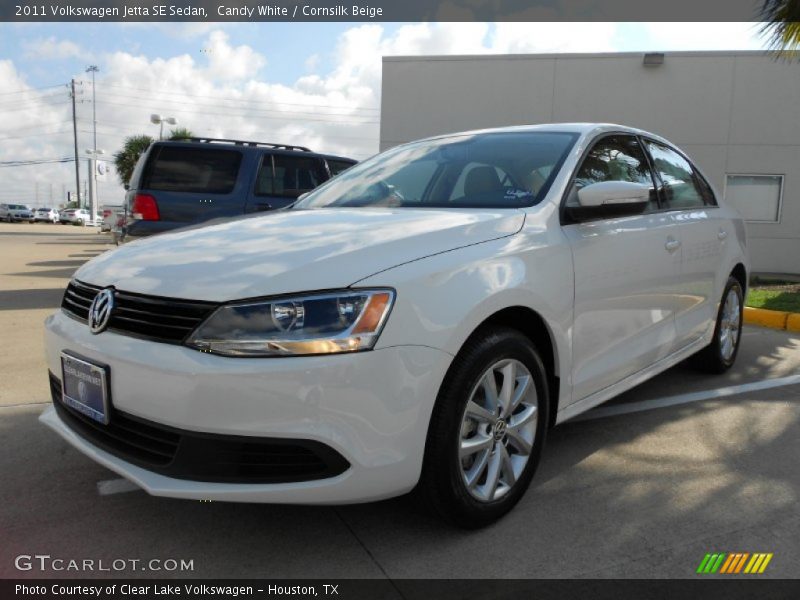 Candy White / Cornsilk Beige 2011 Volkswagen Jetta SE Sedan