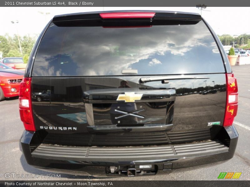 Black / Ebony 2011 Chevrolet Suburban LS 4x4