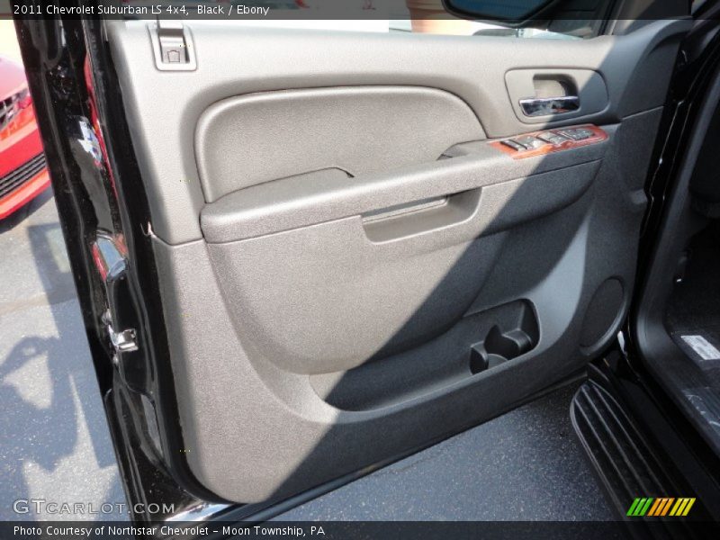 Black / Ebony 2011 Chevrolet Suburban LS 4x4