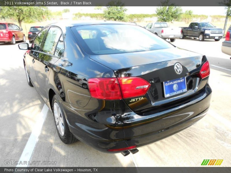 Black / Titan Black 2011 Volkswagen Jetta S Sedan