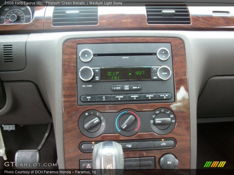 Titanium Green Metallic / Medium Light Stone 2008 Ford Taurus SEL