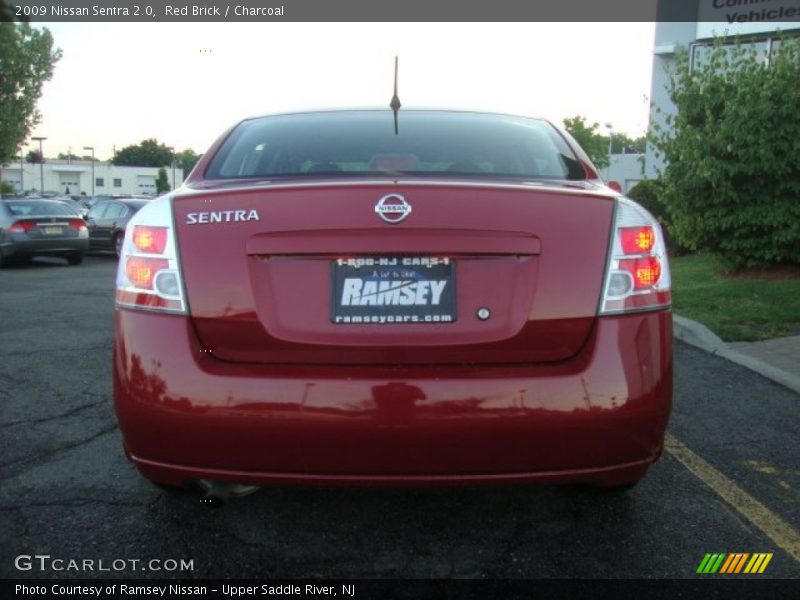 Red Brick / Charcoal 2009 Nissan Sentra 2.0