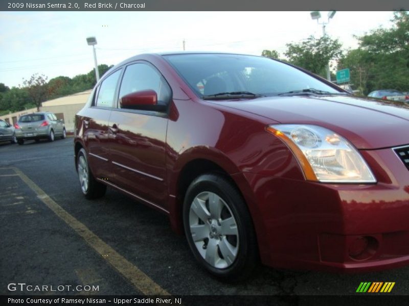Red Brick / Charcoal 2009 Nissan Sentra 2.0