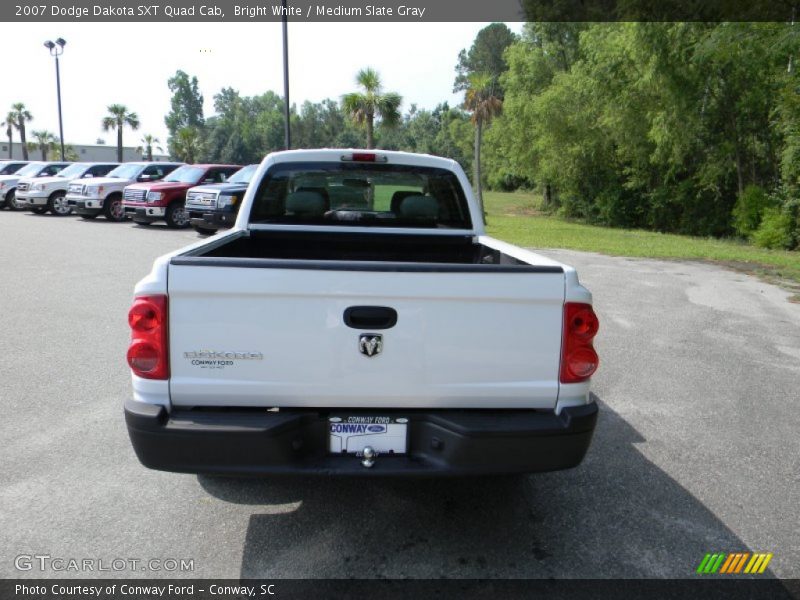 Bright White / Medium Slate Gray 2007 Dodge Dakota SXT Quad Cab
