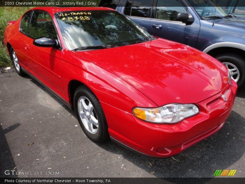 Victory Red / Gray 2003 Chevrolet Monte Carlo LS