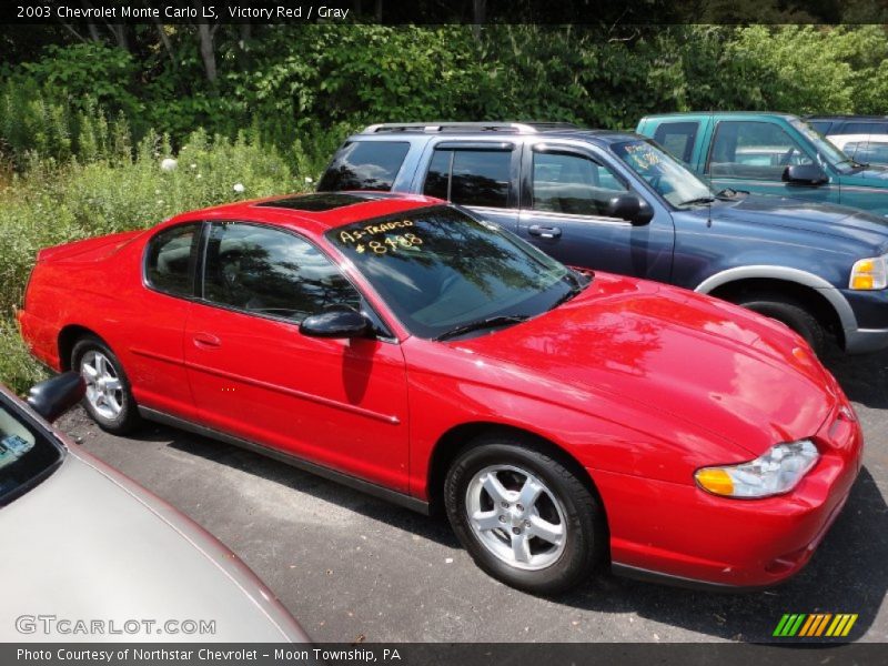 Victory Red / Gray 2003 Chevrolet Monte Carlo LS