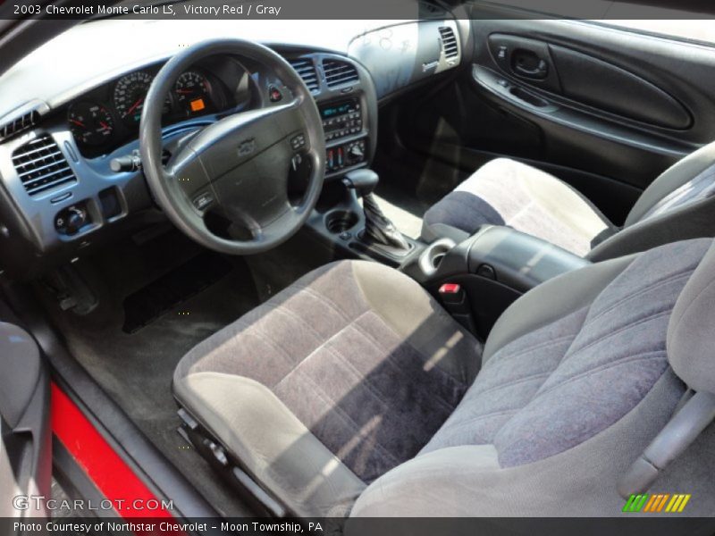 Victory Red / Gray 2003 Chevrolet Monte Carlo LS