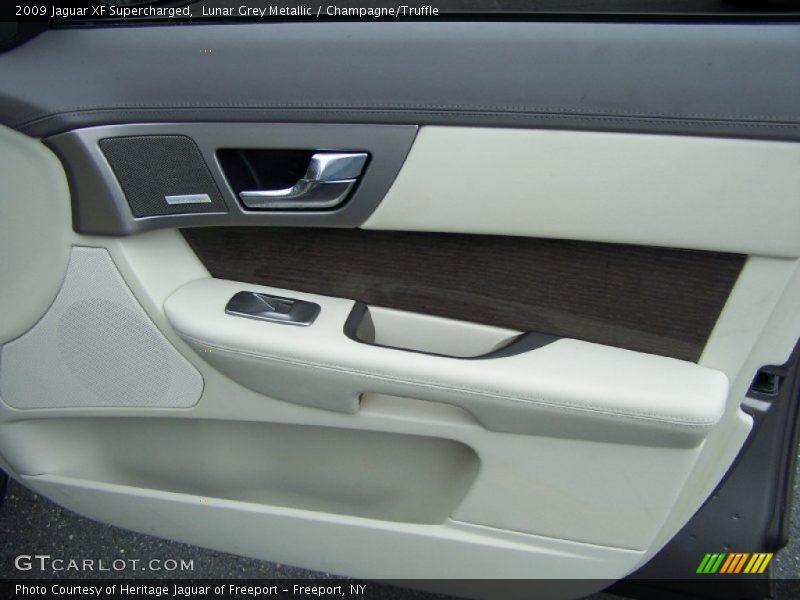 Lunar Grey Metallic / Champagne/Truffle 2009 Jaguar XF Supercharged