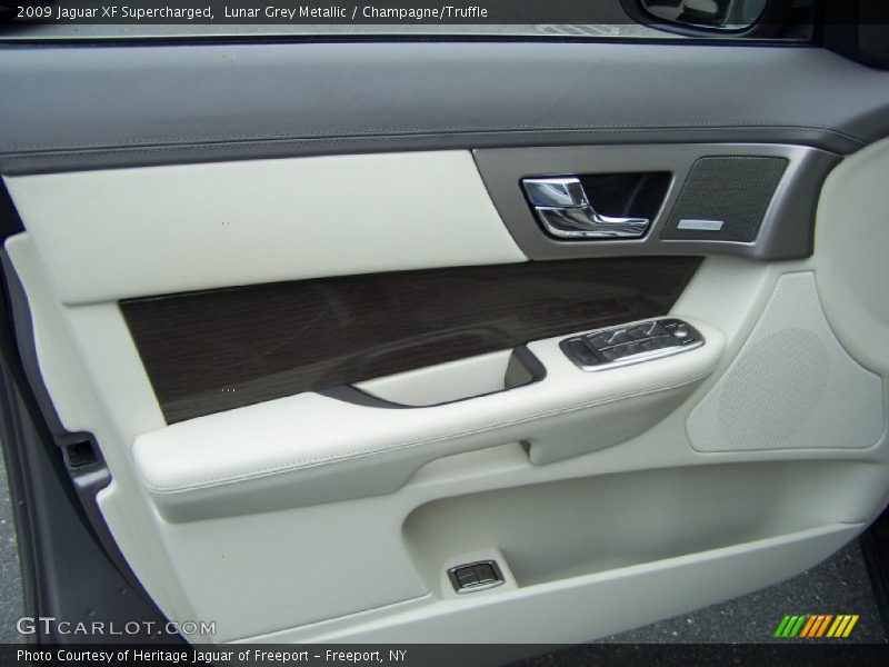 Lunar Grey Metallic / Champagne/Truffle 2009 Jaguar XF Supercharged