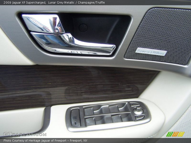 Lunar Grey Metallic / Champagne/Truffle 2009 Jaguar XF Supercharged