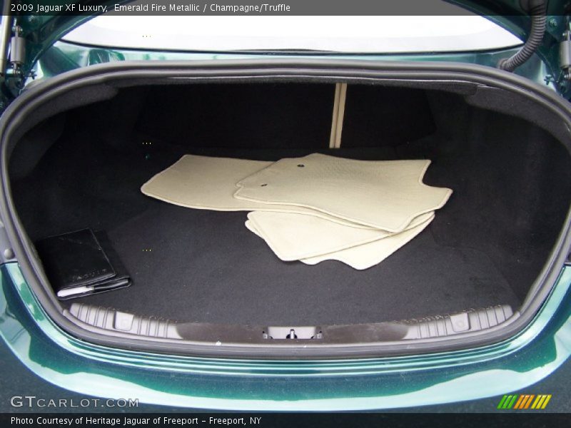Emerald Fire Metallic / Champagne/Truffle 2009 Jaguar XF Luxury
