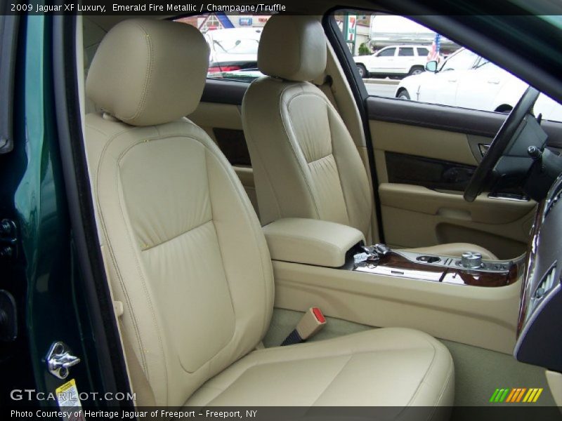 Emerald Fire Metallic / Champagne/Truffle 2009 Jaguar XF Luxury