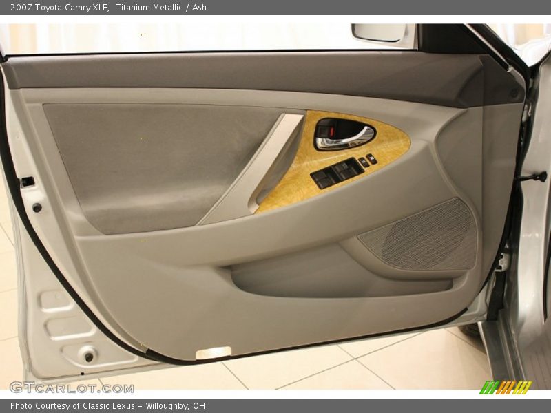 Titanium Metallic / Ash 2007 Toyota Camry XLE