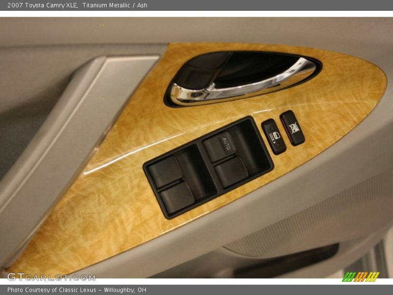 Titanium Metallic / Ash 2007 Toyota Camry XLE