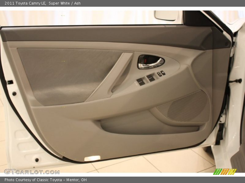 Super White / Ash 2011 Toyota Camry LE