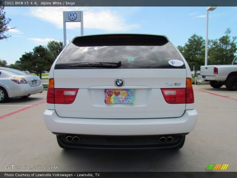 Alpine White / Beige 2001 BMW X5 4.4i