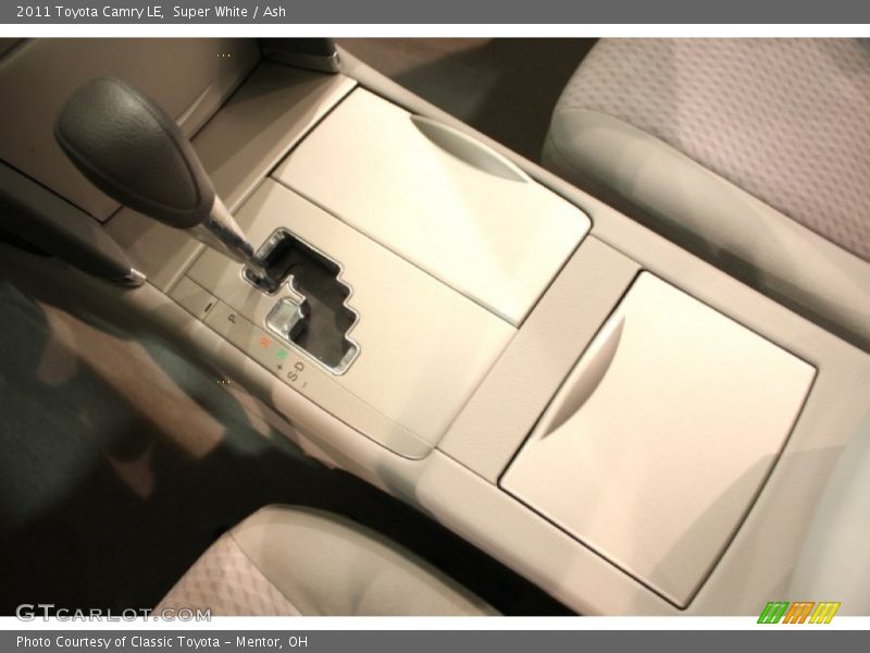 Super White / Ash 2011 Toyota Camry LE