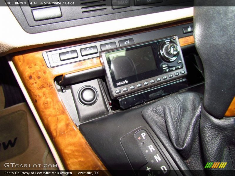 Alpine White / Beige 2001 BMW X5 4.4i