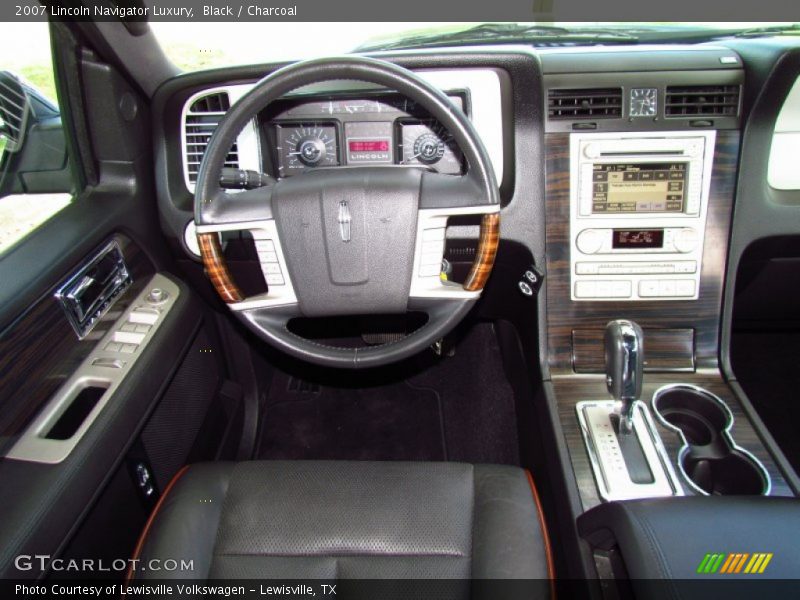 Black / Charcoal 2007 Lincoln Navigator Luxury