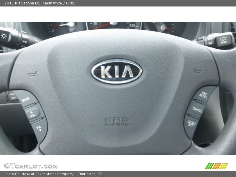 Clear White / Gray 2011 Kia Sedona LX