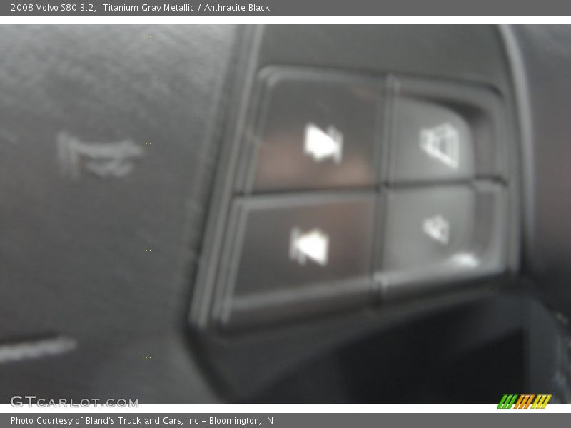 Titanium Gray Metallic / Anthracite Black 2008 Volvo S80 3.2