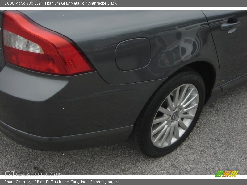 Titanium Gray Metallic / Anthracite Black 2008 Volvo S80 3.2