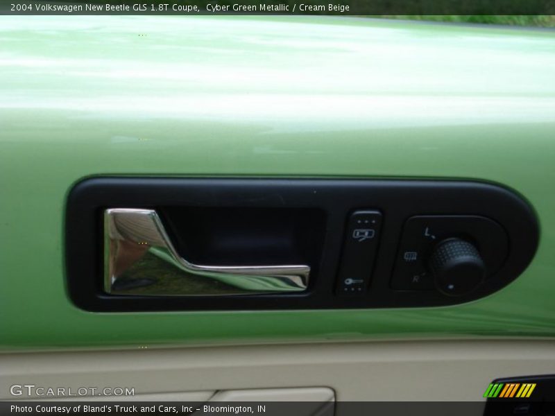 Cyber Green Metallic / Cream Beige 2004 Volkswagen New Beetle GLS 1.8T Coupe