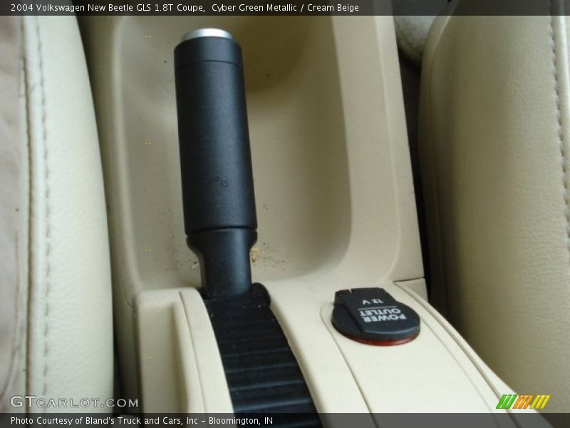 Cyber Green Metallic / Cream Beige 2004 Volkswagen New Beetle GLS 1.8T Coupe