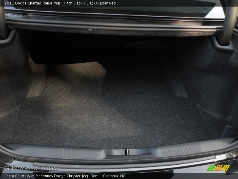 Pitch Black / Black/Radar Red 2011 Dodge Charger Rallye Plus