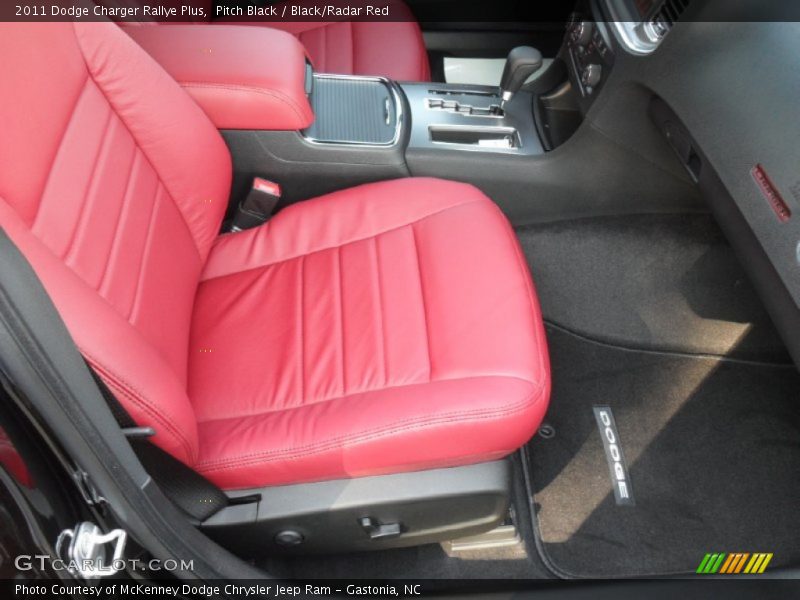 Pitch Black / Black/Radar Red 2011 Dodge Charger Rallye Plus