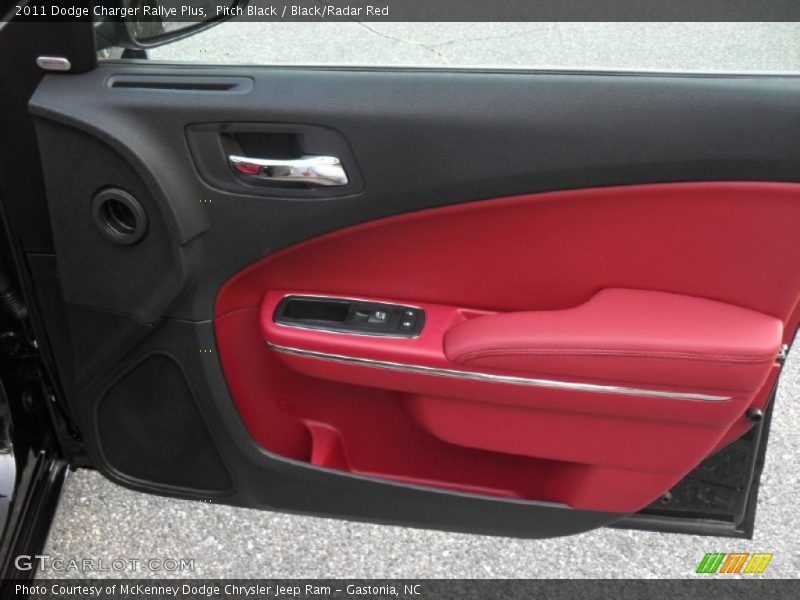 Pitch Black / Black/Radar Red 2011 Dodge Charger Rallye Plus