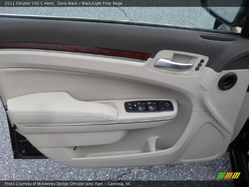 Door Panel of 2011 300 C Hemi