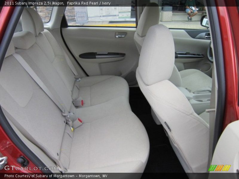  2011 Impreza 2.5i Wagon Ivory Interior