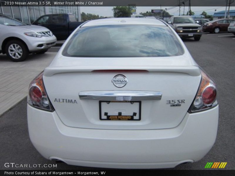 Winter Frost White / Charcoal 2010 Nissan Altima 3.5 SR