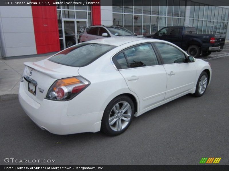 Winter Frost White / Charcoal 2010 Nissan Altima 3.5 SR