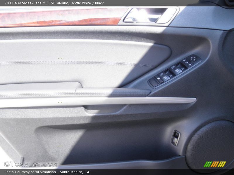 Arctic White / Black 2011 Mercedes-Benz ML 350 4Matic