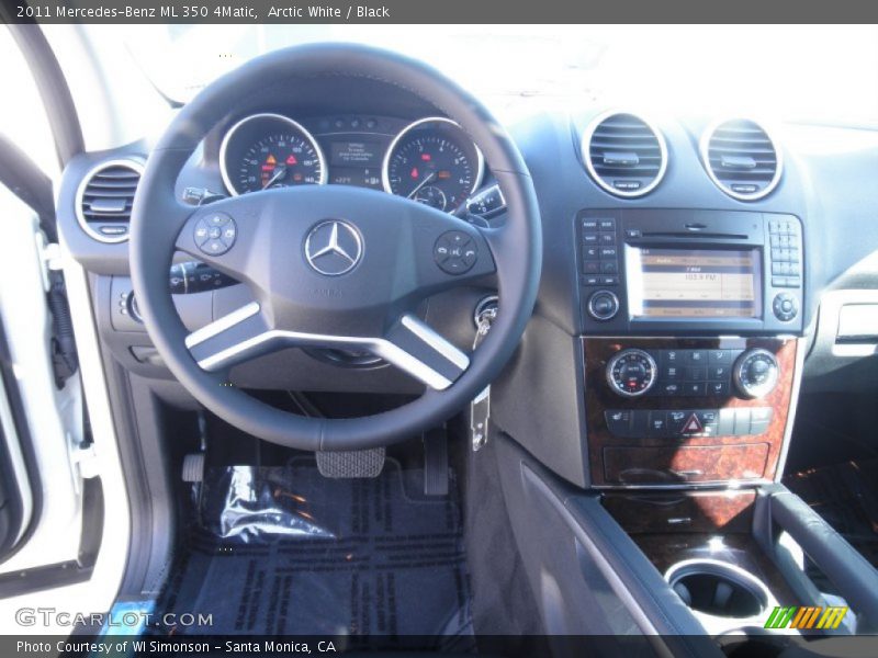 Arctic White / Black 2011 Mercedes-Benz ML 350 4Matic