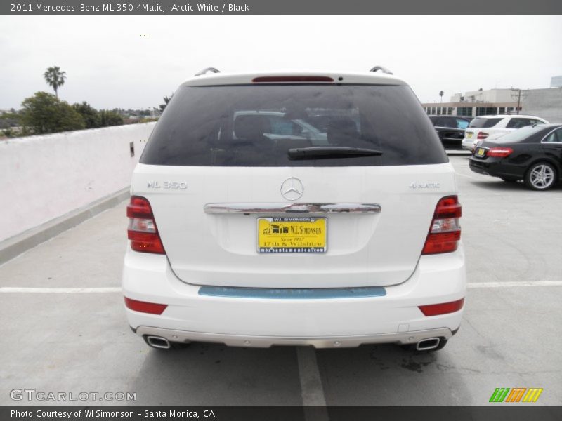 Arctic White / Black 2011 Mercedes-Benz ML 350 4Matic