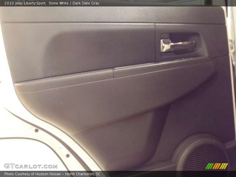 Stone White / Dark Slate Gray 2010 Jeep Liberty Sport