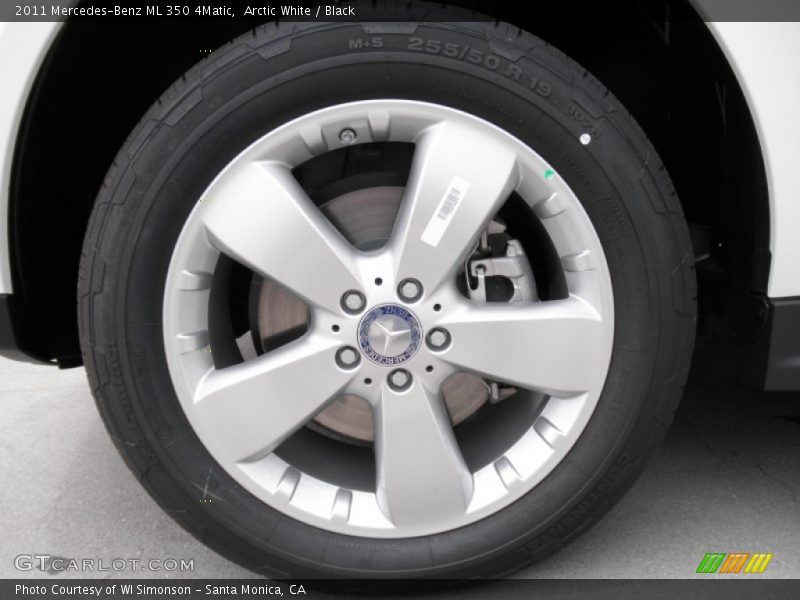 Arctic White / Black 2011 Mercedes-Benz ML 350 4Matic