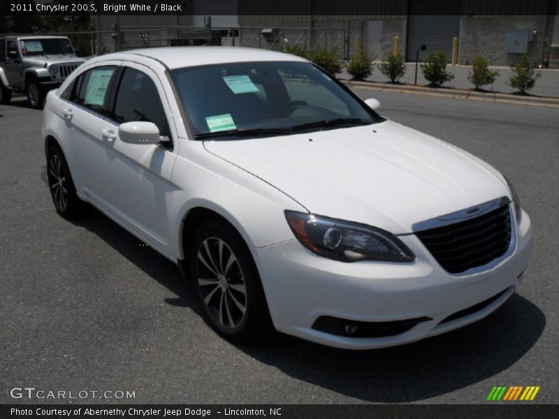 Bright White / Black 2011 Chrysler 200 S