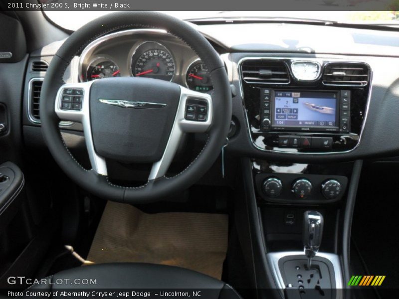 Dashboard of 2011 200 S
