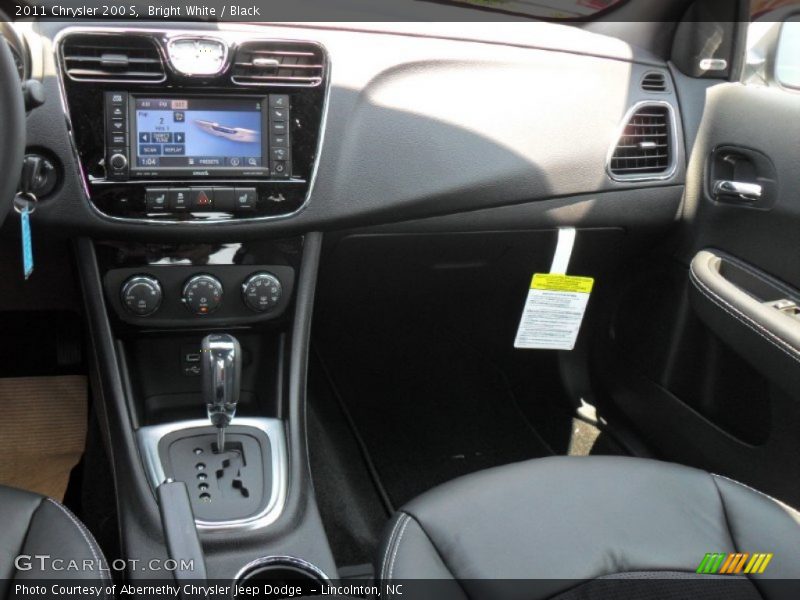 Bright White / Black 2011 Chrysler 200 S